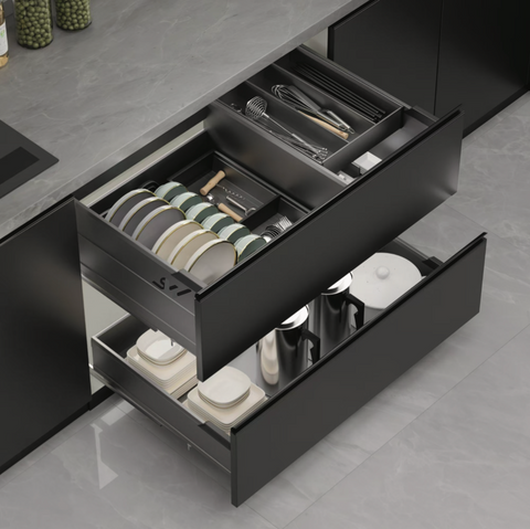 MULTIFUNCTIONAL PULL OUT BASKET WITH SOFT CLOSING (H210MM)